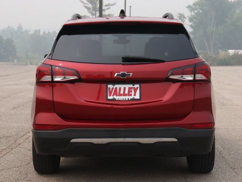 Used 2022 Chevrolet Equinox LT FWD image 9