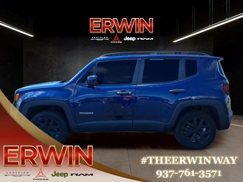Used 2018 Jeep Renegade Latitude AWD/4WD image 4