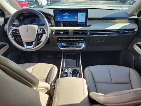 Certified 2023 Lincoln Corsair FWD image 18