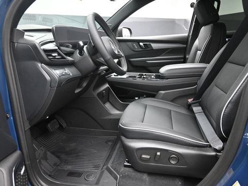 New 2026 Buick Enclave Preferred w/ Power Package AWD/4WD image 18