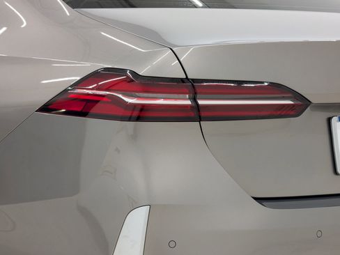 Certified 2026 BMW 530i w/ Premium Package image 13