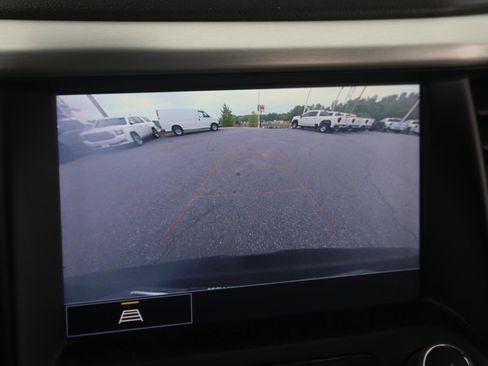 Used 2023 GMC Acadia SLT FWD image 27