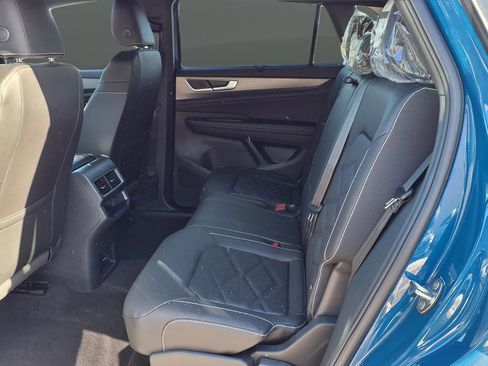 New 2026 Volkswagen Atlas Cross Sport SE image 46