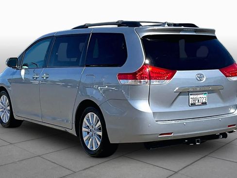 Used 2013 Toyota Sienna Limited w/ Premium Pkg AWD/4WD image 11