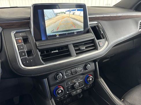 Used 2022 Chevrolet Suburban Premier AWD/4WD image 5