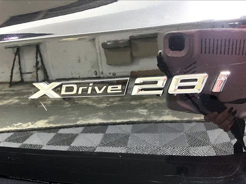 Used 2025 BMW X1 xDrive28i AWD/4WD image 14