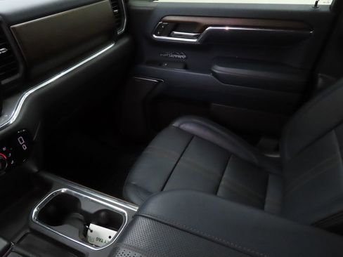 Used 2023 Chevrolet Silverado 1500 High Country image 18