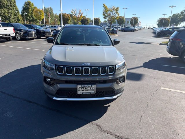 Used 2023 Jeep Compass Limited AWD/4WD image 4