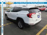 Used 2024 GMC Terrain SLT image 5