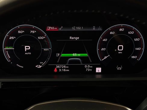 Used 2021 Audi e-tron Premium Plus w/ Premium Plus Package image 17