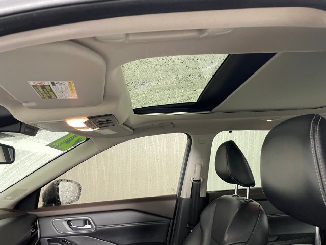 Used 2021 Nissan Rogue SL w/ Premium Package AWD/4WD image 18