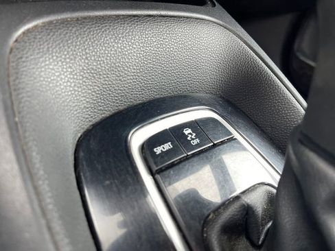 Used 2021 Toyota Corolla SE FWD image 18