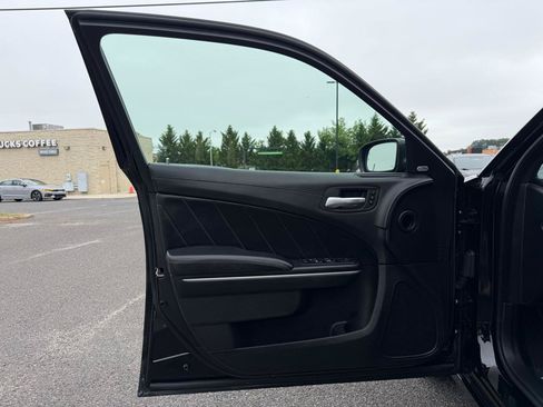 Used 2020 Dodge Charger SXT w/ Plus Group AWD/4WD image 9