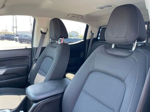 Used 2016 Chevrolet Colorado LT w/ LT Convenience Package image 19