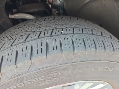 Certified 2025 GMC Yukon Denali AWD/4WD image 34