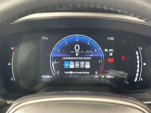 Certified 2025 Toyota Corolla Cross XLE AWD/4WD image 21