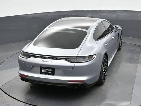 Certified 2023 Porsche Panamera 4 Platinum Edition image 29