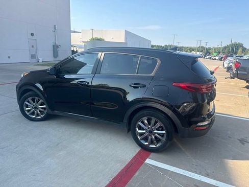 Used 2022 Kia Sportage Nightfall Edition w/ Nightfall Fwd Premium Package image 4