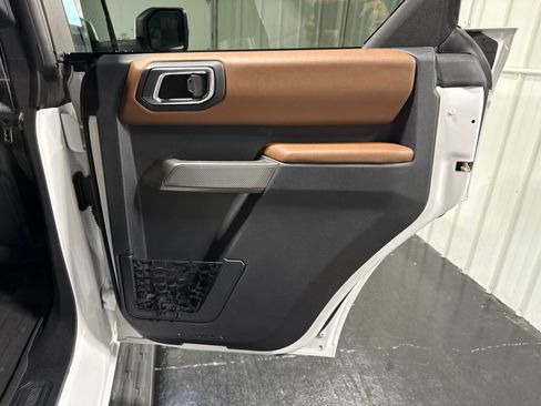Used 2023 Ford Bronco Outer Banks AWD/4WD image 15