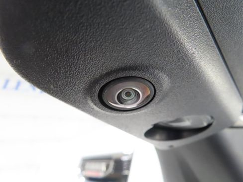 Used 2023 GMC Sierra 1500 SLT w/ SLT Convenience Package image 48