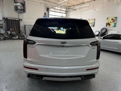 Used 2025 Cadillac XT6 Sport w/ LPO, Floor Liner Package AWD/4WD image 4
