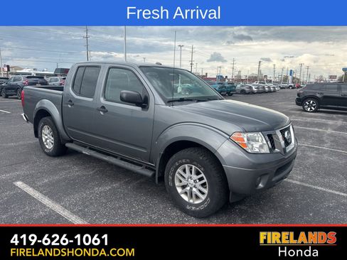 Used 2016 Nissan Frontier SV image 9