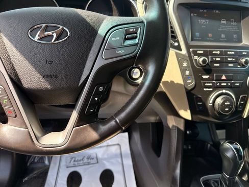 Used 2017 Hyundai Santa Fe SE w/ SE Premium Package 02 FWD image 20