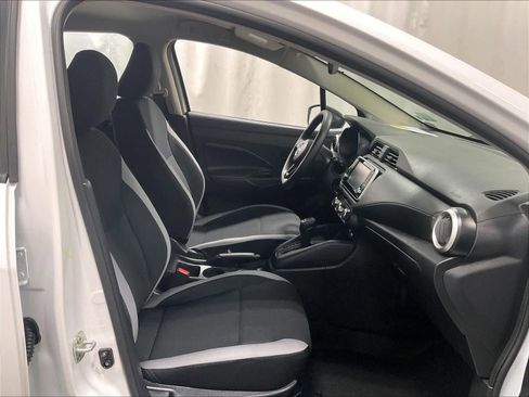 Used 2025 Nissan Versa S w/ Trunk Package image 11