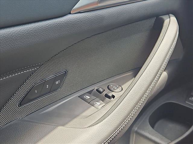 Used 2026 BMW M440i Coupe w/ Premium Package RWD image 22