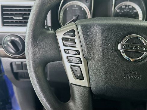 Used 2017 Nissan Titan SV image 24