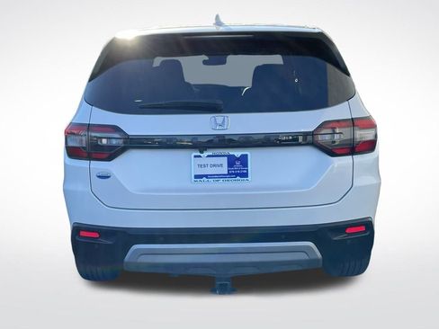 Certified 2025 Honda Pilot EX-L image 5