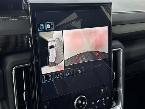 New 2026 GMC Yukon XL Elevation w/ Elevation Premium Package AWD/4WD image 16