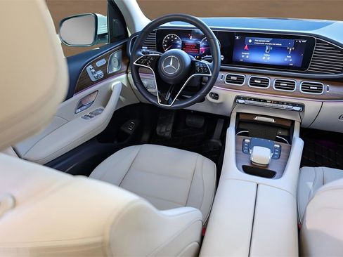 Used 2025 Mercedes-Benz GLE 350 4MATIC image 26