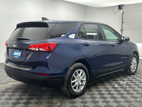 Used 2023 Chevrolet Equinox LS w/ LS Convenience Package image 8