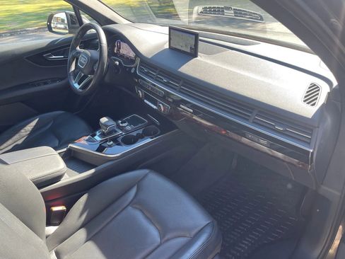 Used 2018 Audi Q7 3.0T Prestige image 14
