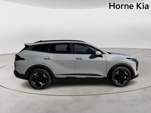 New 2026 Kia Sportage EX w/ EX Panorama Roof Package image 3