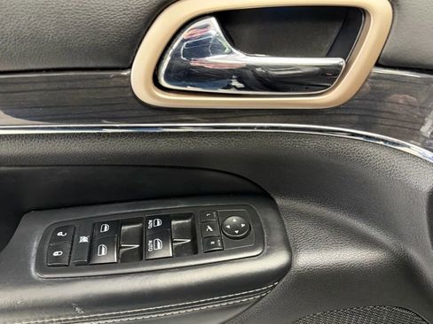 Used 2016 Jeep Grand Cherokee Overland image 19