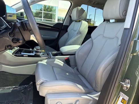 Used 2023 Audi Q5 2.0T Premium Plus w/ Premium Plus Package AWD/4WD image 9