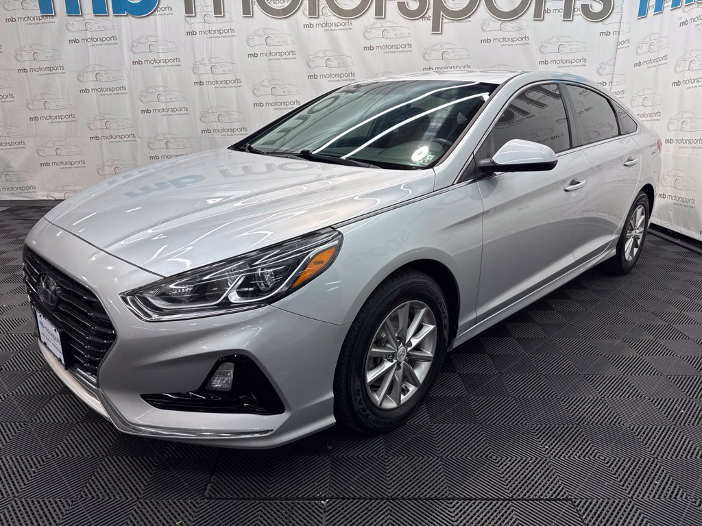 Used 2018 Hyundai Sonata SE FWD image 1
