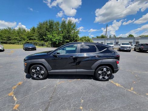 Used 2025 Hyundai Kona SEL FWD image 2