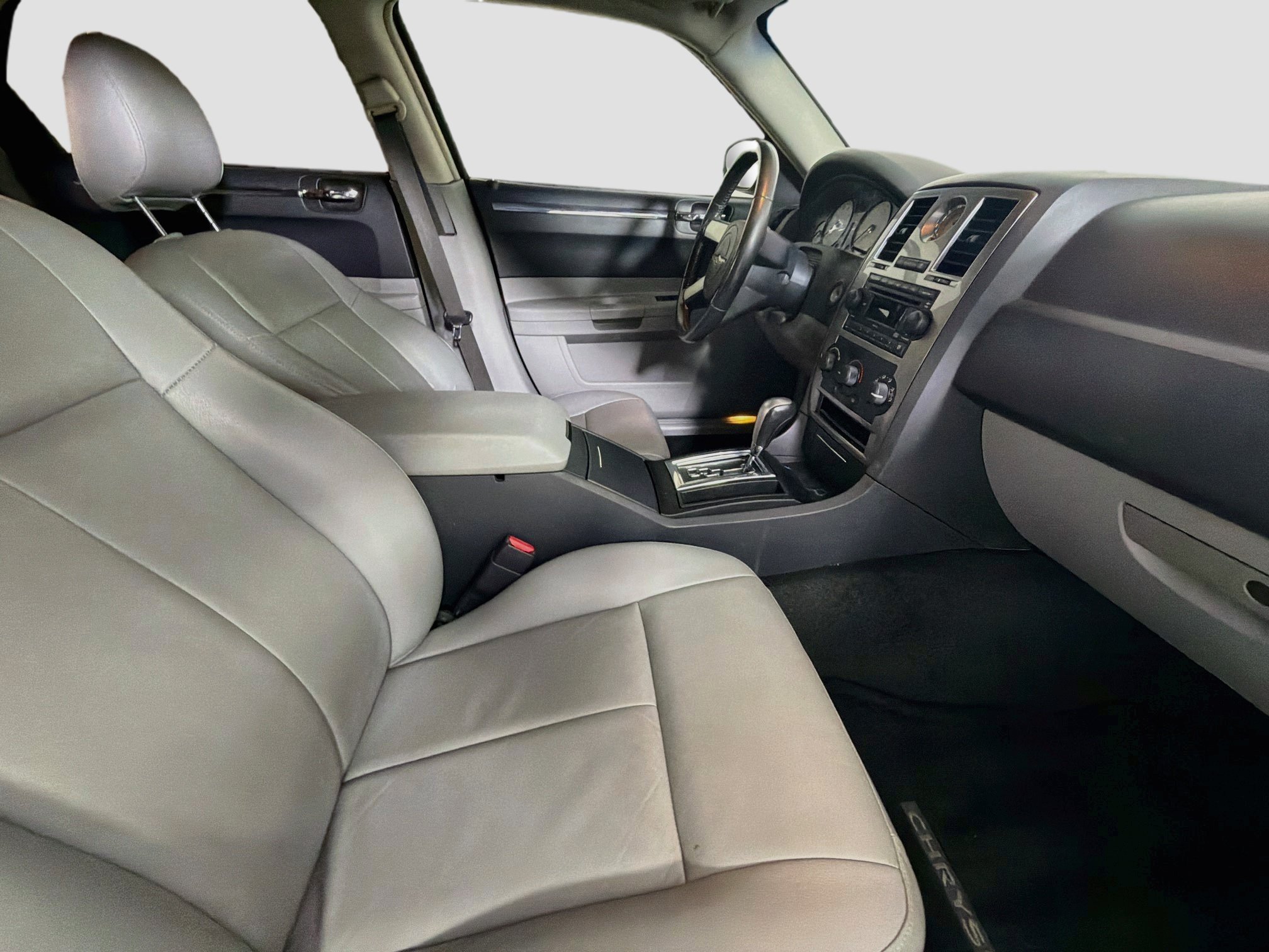 Used 2007 Chrysler 300 Touring RWD image 28