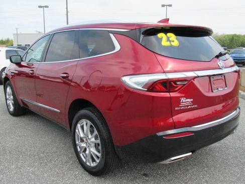Used 2023 Buick Enclave Essence w/ Experience Buick Package FWD image 5