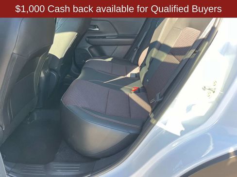 New 2026 Nissan Kicks SR image 21