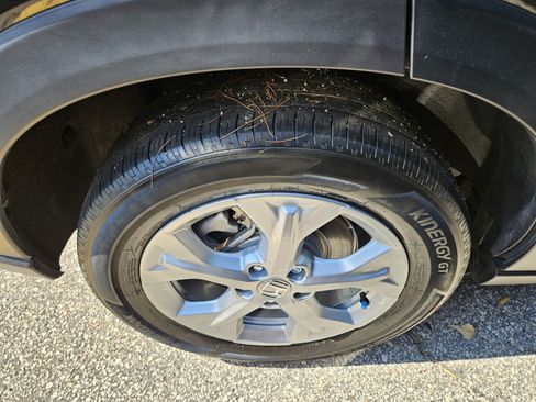 Used 2025 Honda HR-V LX image 9