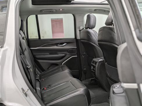 Used 2023 Jeep Grand Cherokee 4WD 4xe image 20