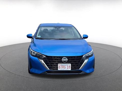 Used 2025 Nissan Sentra SV FWD image 4