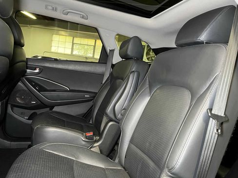 Used 2014 Hyundai Santa Fe Limited w/ Ultimate Package 07 image 21
