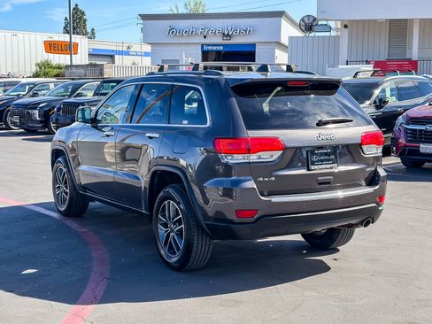 Used 2019 Jeep Grand Cherokee Limited image 2