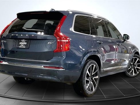 Certified 2024 Volvo XC90 B6 Ultimate w/ Lounge Package image 3