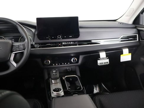 New 2025 Mitsubishi Outlander ES image 33